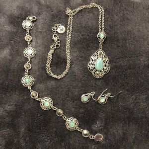 NWOT LC Jewelry set